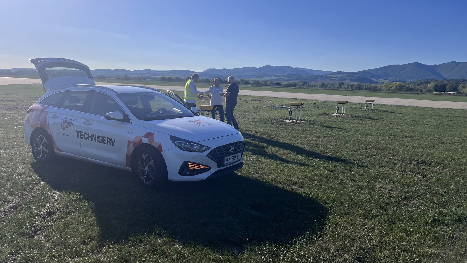 Lotnisko Trenčín: PAPI ponownie ustawione i sprawdzone po festiwalach